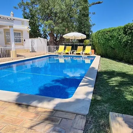 Villa Casa Dos Cedros *